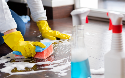 Guia da Limpeza Pesada: Os 5 Produtos Indispensáveis para Resultados Profissionais em Casa