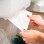 Papel Toalha Interfolha: Qual Escolher? Branco, Creme ou 100% Celulose?