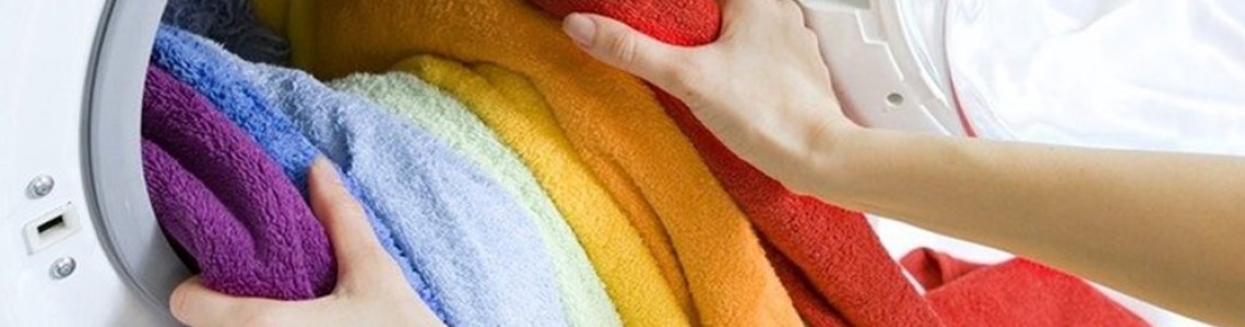 Qual o posicionamento das roupas, na máquina de lavar, que ajudam na economia de água? Qual o posicionamento das roupas, na máquina de lavar, que ajudam na economia de água?