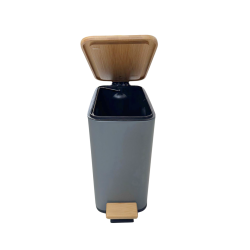 Lixeira Retangular com Pedal e Tampa de Bambu Soft 5L Paramount - Cinza Lixeira Retangular com Pedal e Tampa de Bambu Soft 5L Paramount - Cinza