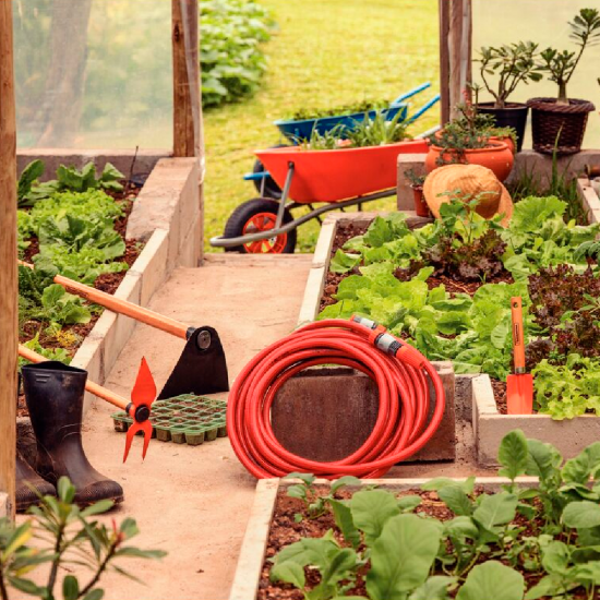 Mangueira para Jardim 1/2" com Engates Tramontina Vermelha Antitorção 15 metros Mangueira para Jardim 1/2" com Engates Tramontina Vermelha Antitorção 15 metros